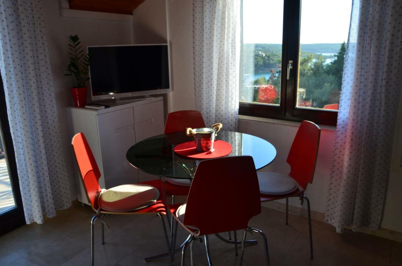 Luana Apartment Milna  Exterior photo